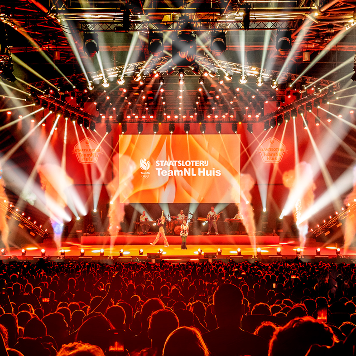 Het podium van het TeamNL huis tijdens de Olympische Spelen