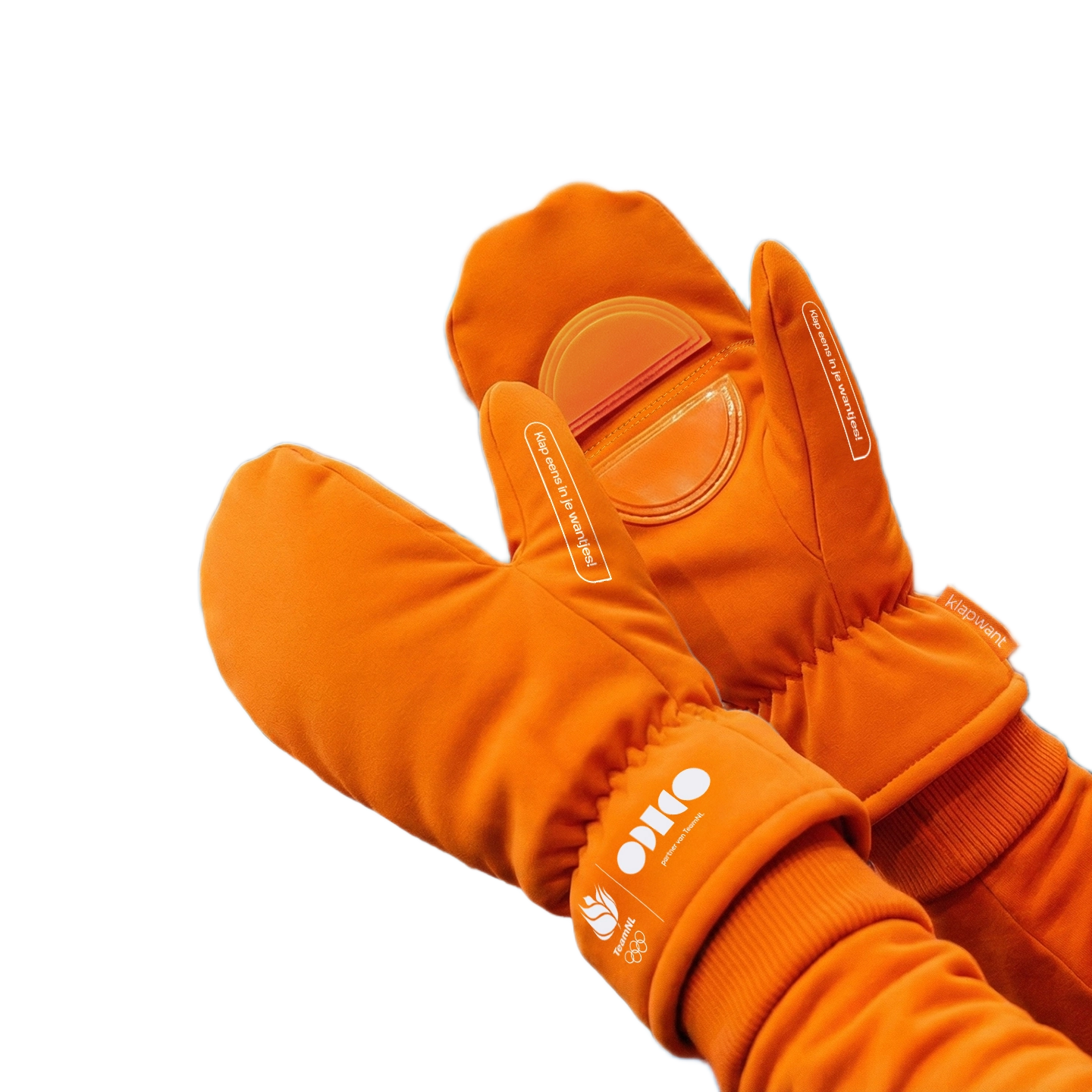 Twee oranje wanten met ronde transparante patches op de handpalmen, met logo’s en minimalistische tekst.
