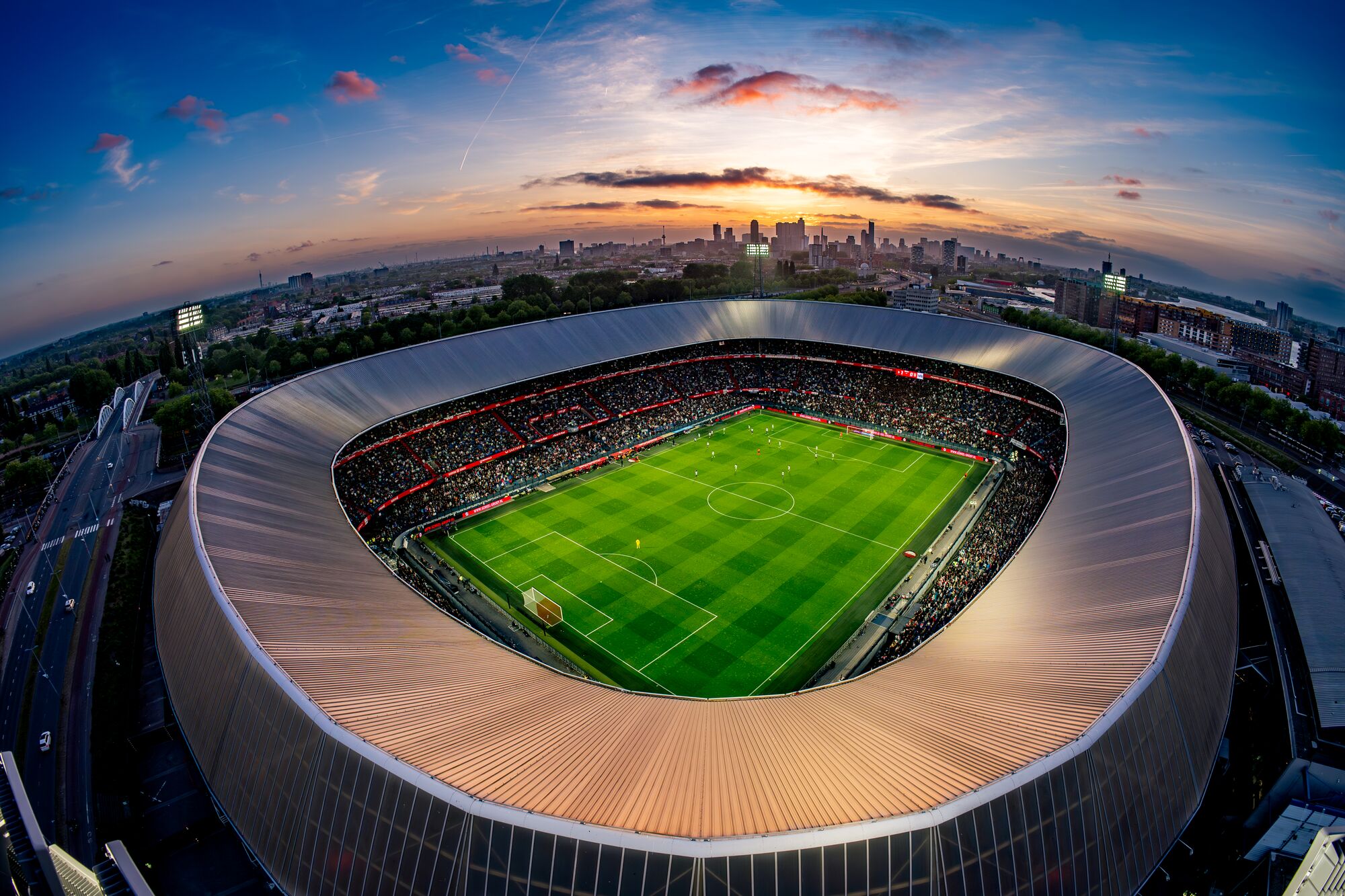 Stadion de Kuip van bovenaf