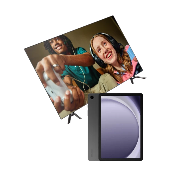 Twee mensen die vrolijk gamen op een console boven een tablet rechts