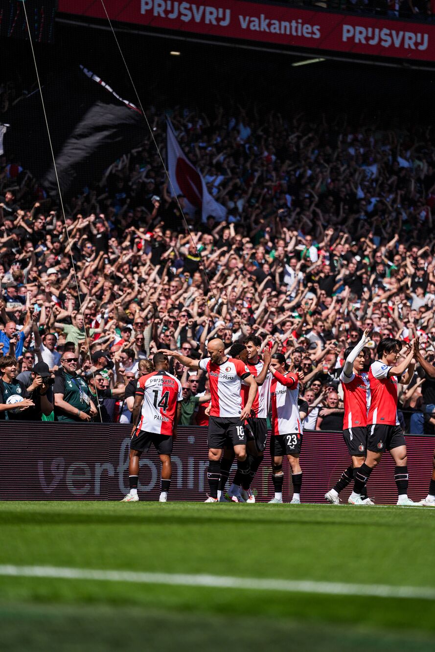Team van feyenoord na de goal Team van feyenoord na de goal
